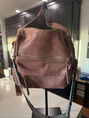 Modern + chic Everyday Convertible Backpack/purse Tote, NWOT